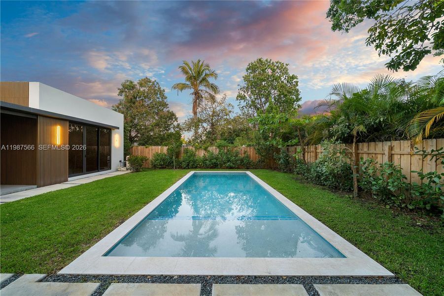 Exterior details and patio area of a home in , Miami (Image 28).