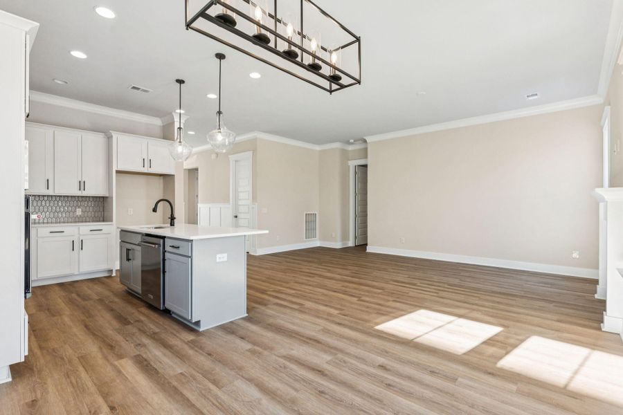 Spacious, unfurnished interior of a new home in Nexton, Summerville (Image 14).