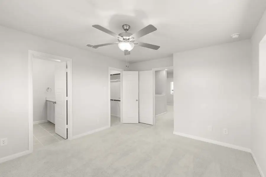 Spacious, unfurnished interior of a new home in Elevon, Lavon (Image 26).