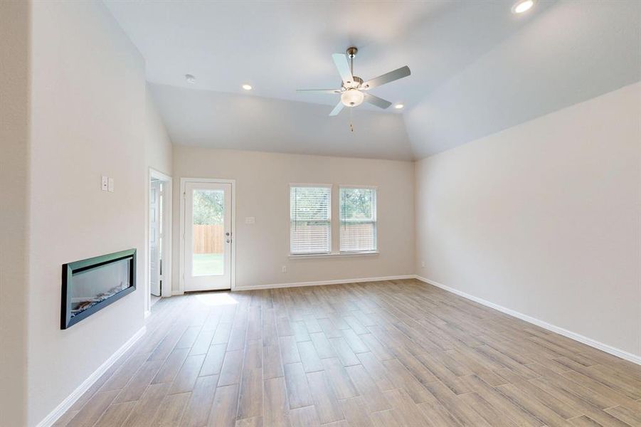 Spacious, unfurnished interior of a new home in Forest Park, Princeton (Image 36). Spacious, unfurnished interior of a new home in Forest Park, Princeton (Image 36).