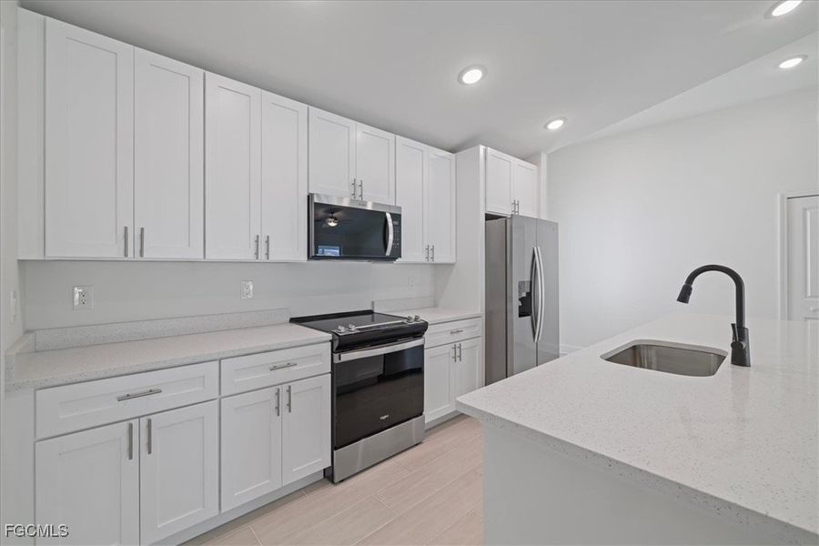 Furnished interior view inside a new home in Cape Coral, Cape Coral (Image 8).