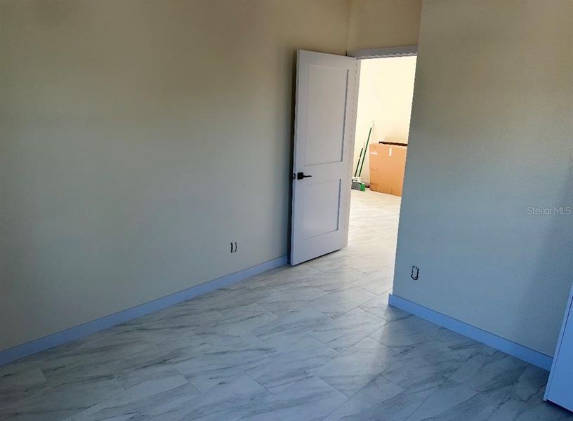 Spacious, unfurnished interior of a new home in , St. Petersburg (Image 19).