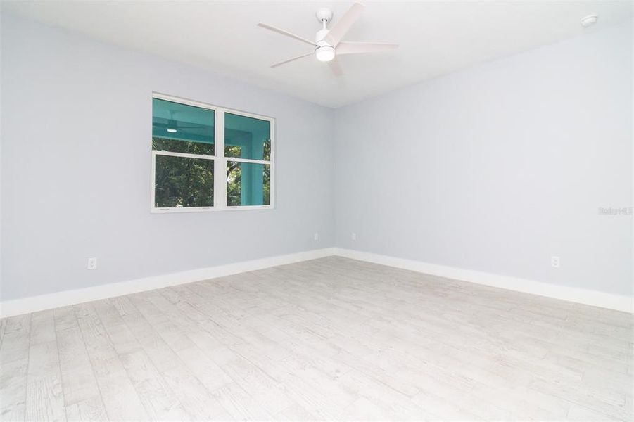 Spacious, unfurnished interior of a new home in , New Smyrna Beach (Image 16).