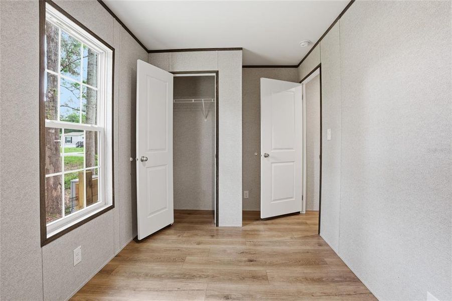 Spacious, unfurnished interior of a new home in , Ocala (Image 11).