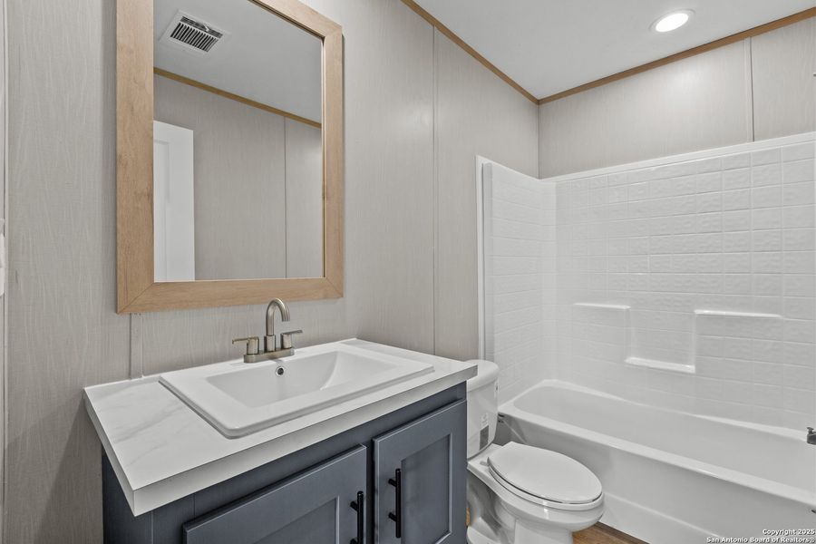 Image 20 of a home in .