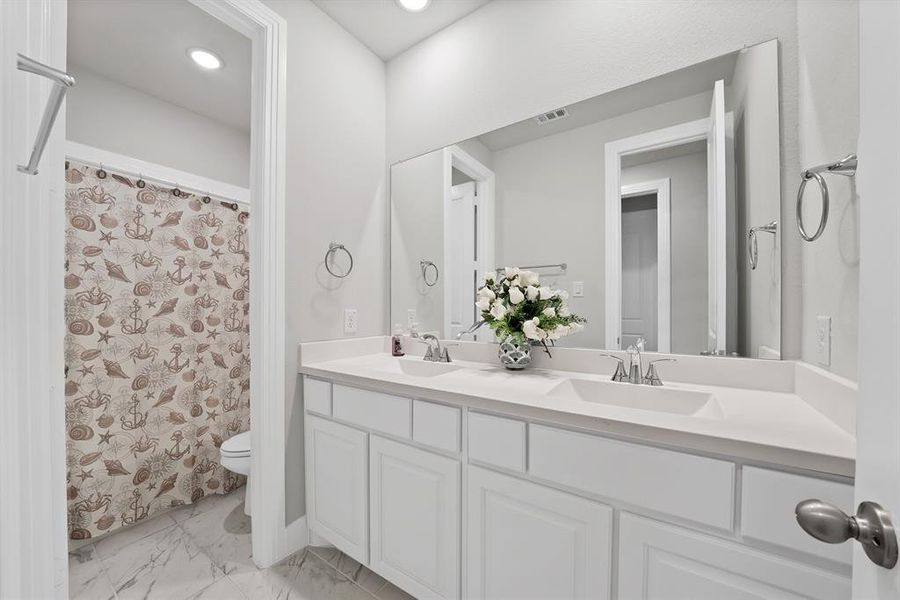 Furnished interior view inside a new home in , Fate (Image 26).