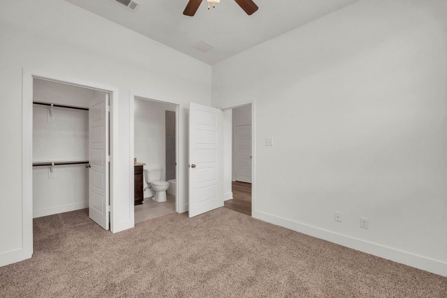 Spacious, unfurnished interior of a new home in Liberty Oaks, Waco (Image 18). Spacious, unfurnished interior of a new home in Liberty Oaks, Waco (Image 18).