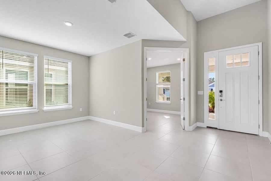 Spacious, unfurnished interior of a new home in Colbert Landings, Palm Coast (Image 37). Spacious, unfurnished interior of a new home in Colbert Landings, Palm Coast (Image 37).