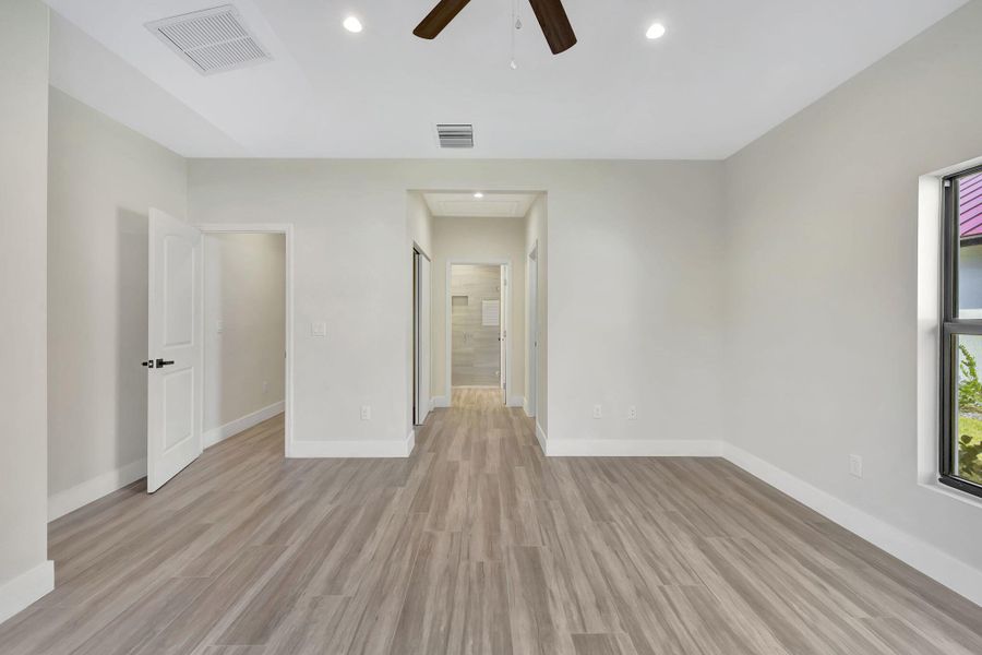 Image 30 of a home in .