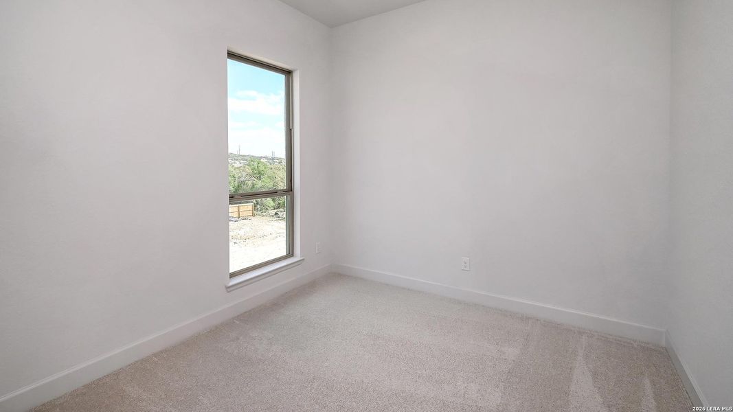 Spacious, unfurnished interior of a new home in Johnson Ranch, Bulverde (Image 13).