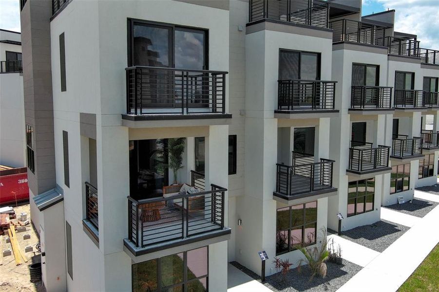 Condo located in Ormond Beach, FL showcasing its design and architecture (Image 7). Condo located in Ormond Beach, FL showcasing its design and architecture (Image 7).