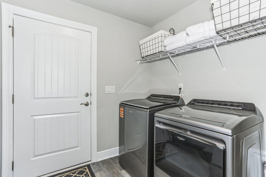 8705 Valhalla Dr MLS Size-15