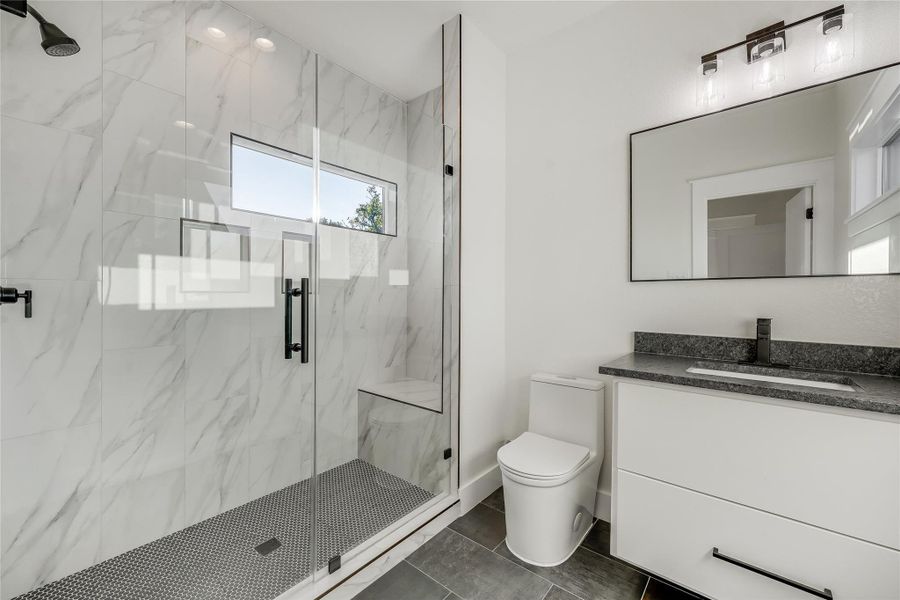 Furnished interior view inside a new home in , Buchanan Dam (Image 7).