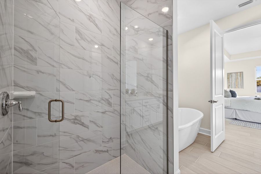 Representative furnished interior of a home built from the The Paradise Cove III by Sunlife Homes LLC in Cape Coral, Cape Coral (Image 29).