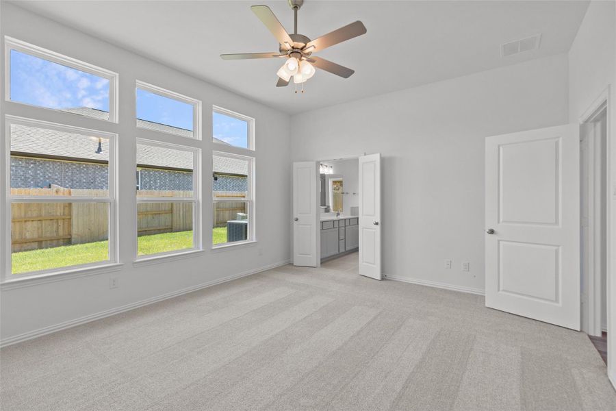 Spacious, unfurnished interior of a new home in Azalea, Katy (Image 28).