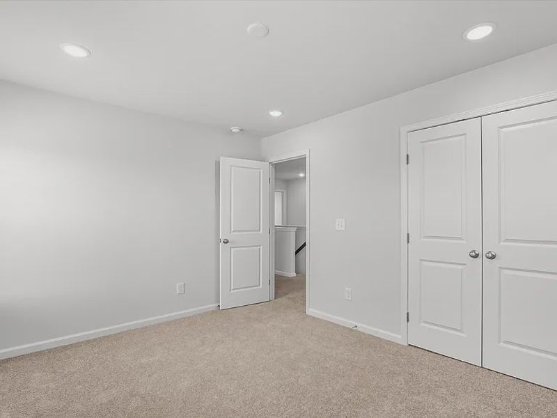 Spacious, unfurnished interior of a new home in Portrait Hills, Aiken (Image 17).