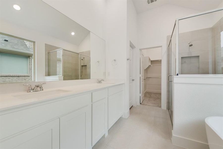 Furnished interior view inside a new home in Edgewater, Fate (Image 16).