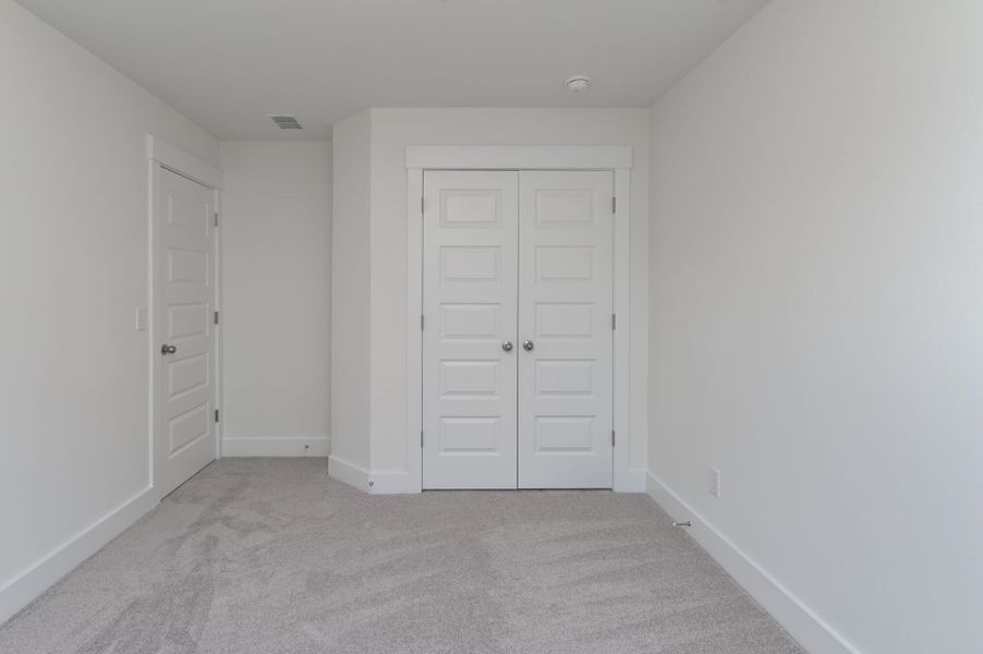Spacious, unfurnished interior of a new home in Lake Carolina Townhomes, Columbia (Image 37).