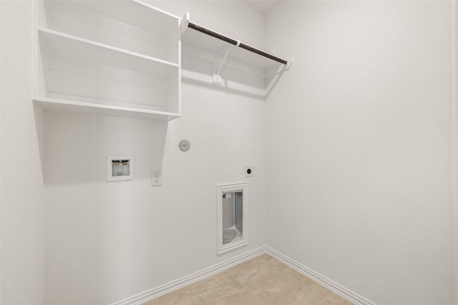 Spacious, unfurnished interior of a new home in River Ranch, Dayton (Image 27).