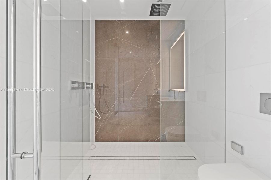 Image 21 of a home in Aston Martin Residences.