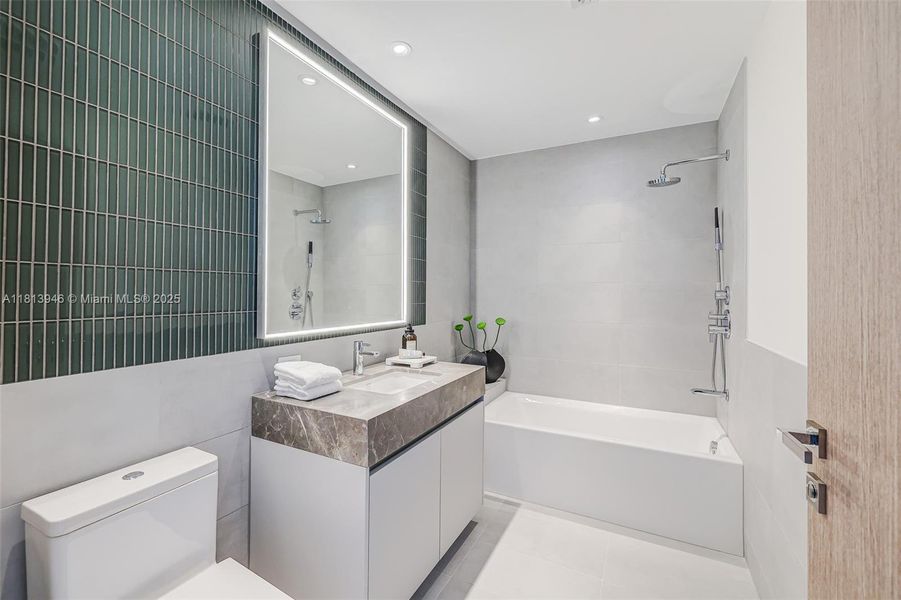 Furnished interior view inside a new home in Five Park, Miami Beach (Image 10).