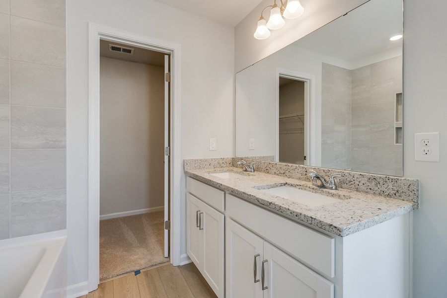 Furnished interior view inside a new home in Astoria, Columbia (Image 11).