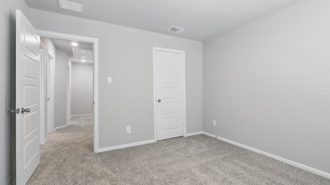 Spacious, unfurnished interior of a new home in Orchard Village, Fort Worth (Image 36). Spacious, unfurnished interior of a new home in Orchard Village, Fort Worth (Image 36).