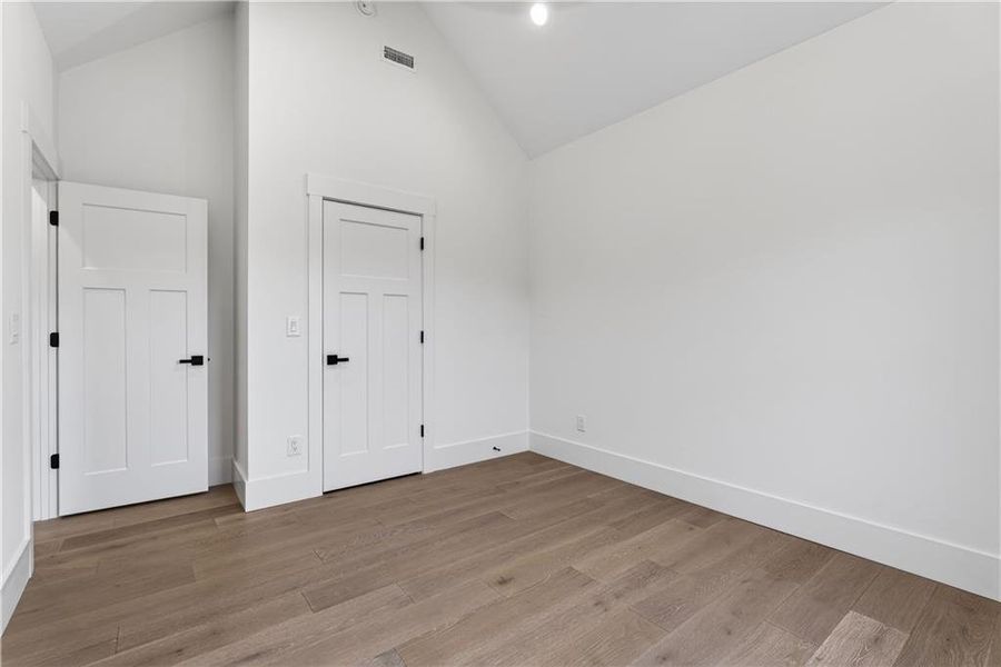 Spacious, unfurnished interior of a new home in , Ellijay (Image 27).