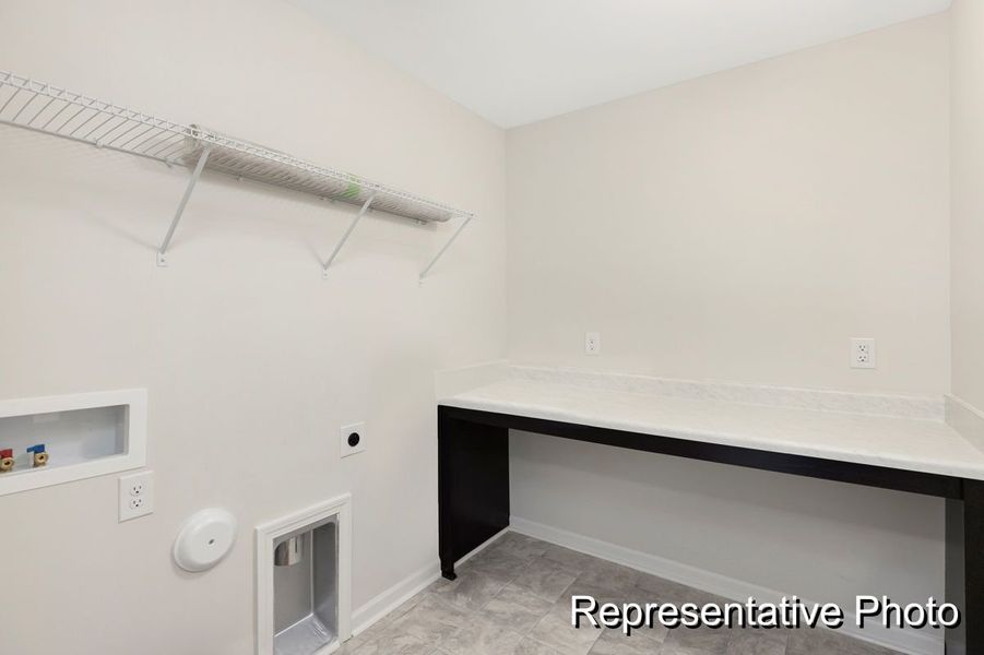 Spacious, unfurnished interior of a new home in Homecoming, Ravenel (Image 16).