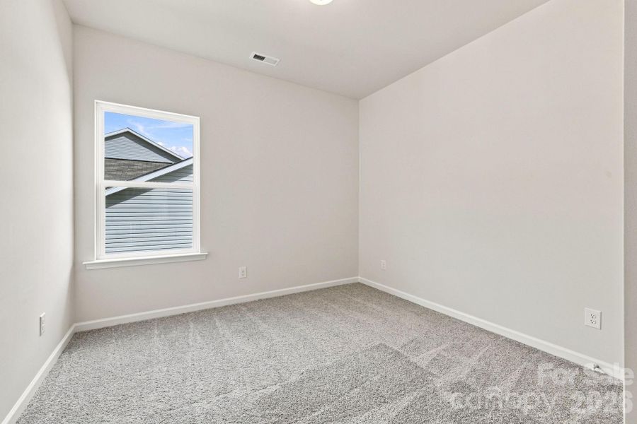 Spacious, unfurnished interior of a new home in Catawba Trace, Catawba (Image 33).