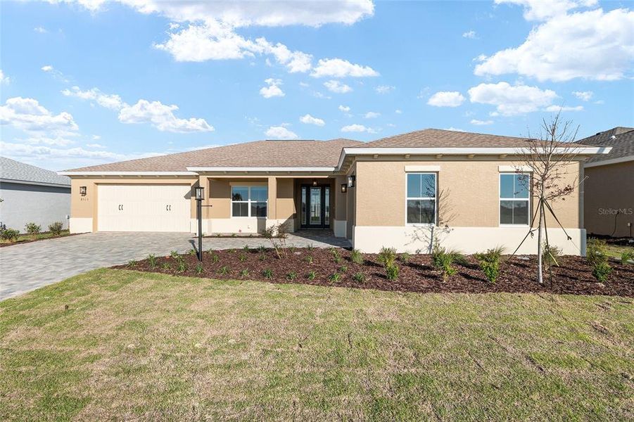 Exterior details and patio area of a home in , Ocala (Image 31).