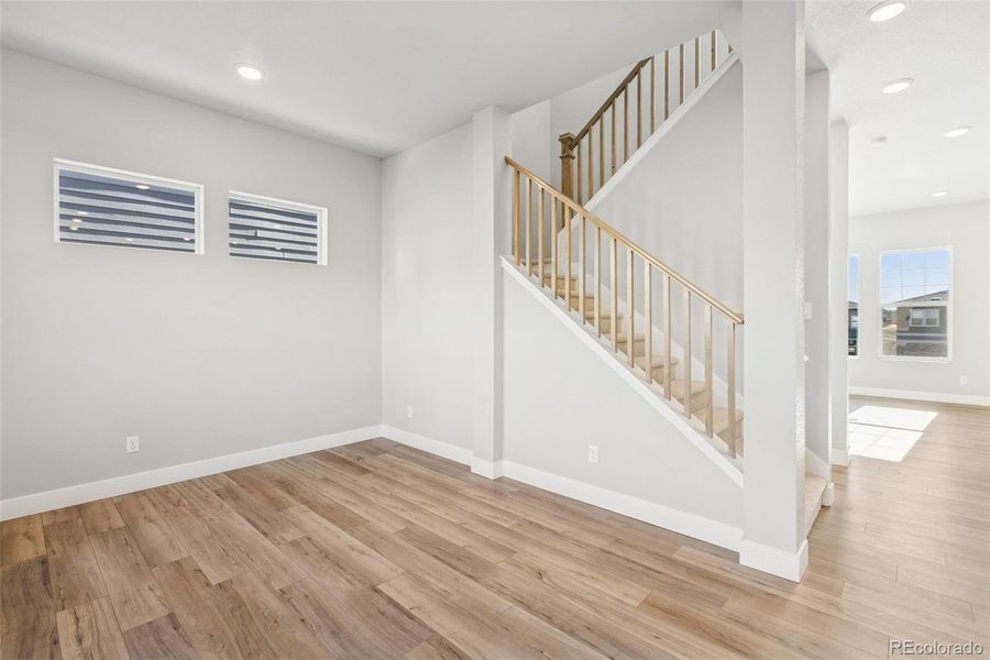 Spacious, unfurnished interior of a new home in Trailside at Cottonwood Creek, Colorado Springs (Image 17).