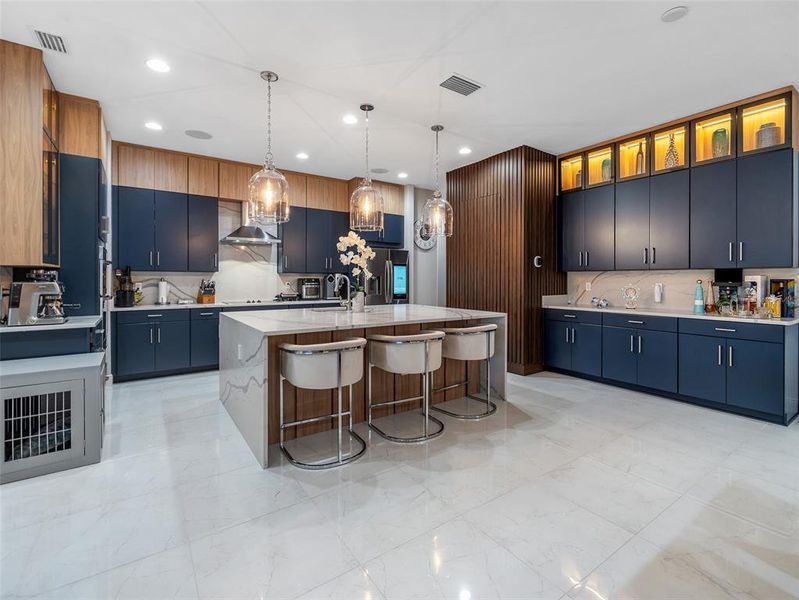 Furnished interior view inside a new home in , Orlando (Image 10).