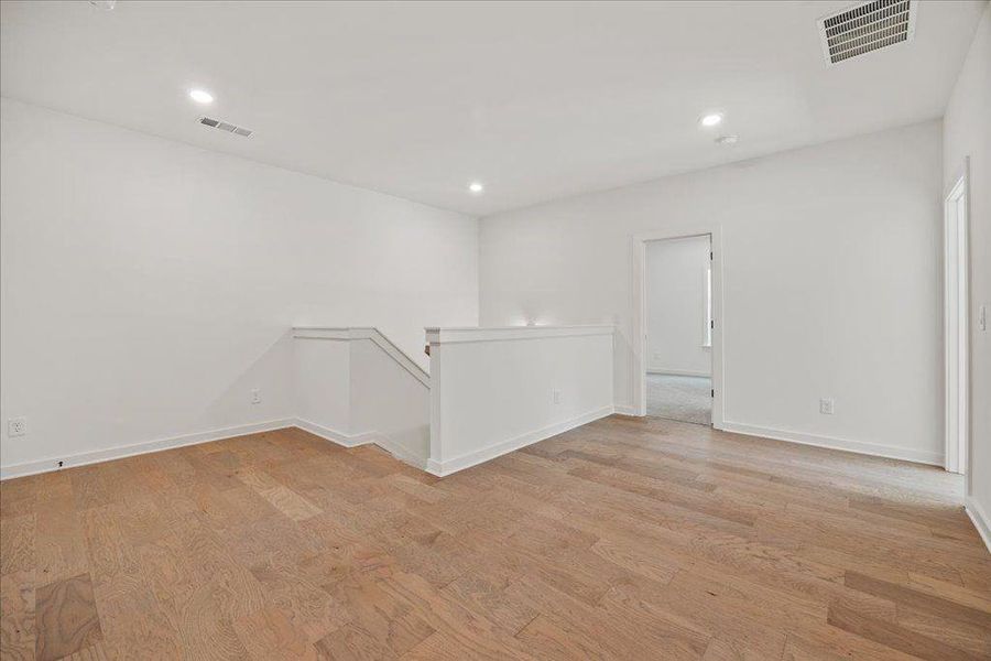 Spacious, unfurnished interior of a new home in , Cumming (Image 39).
