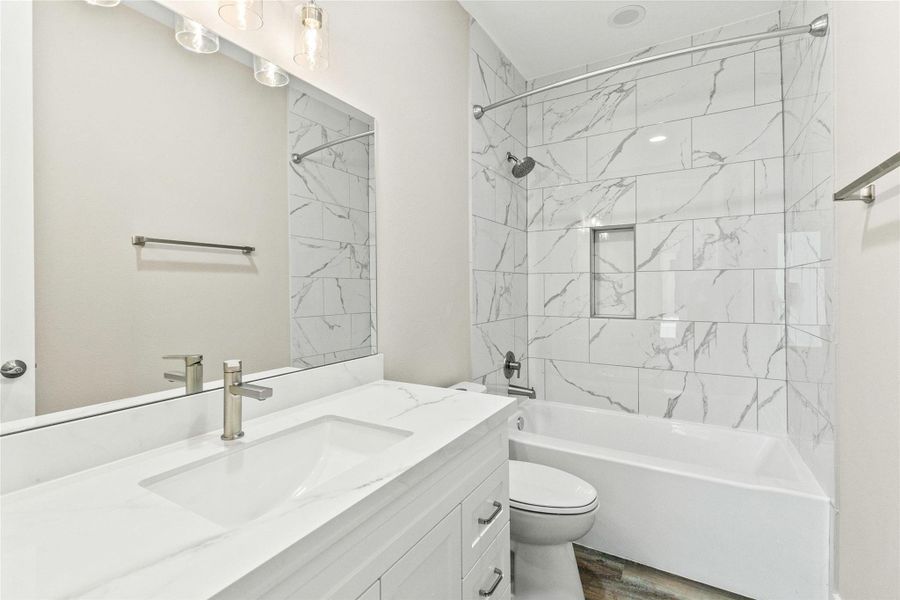 Furnished interior view inside a new home in , Matagorda (Image 10).