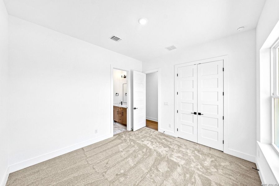 Spacious, unfurnished interior of a new home in , Spring Branch (Image 41).