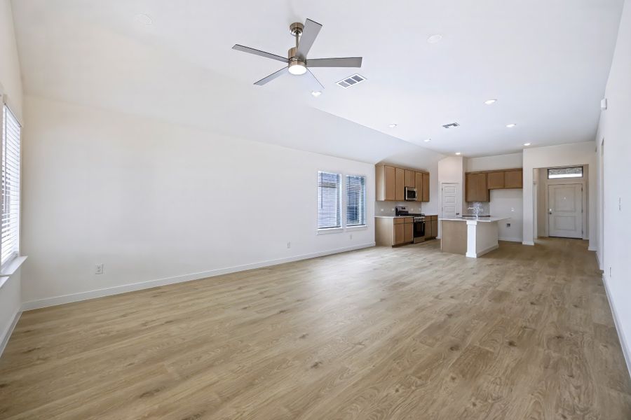 Spacious, unfurnished interior of a new home in Prairie Winds, Hutto (Image 25). Spacious, unfurnished interior of a new home in Prairie Winds, Hutto (Image 25).