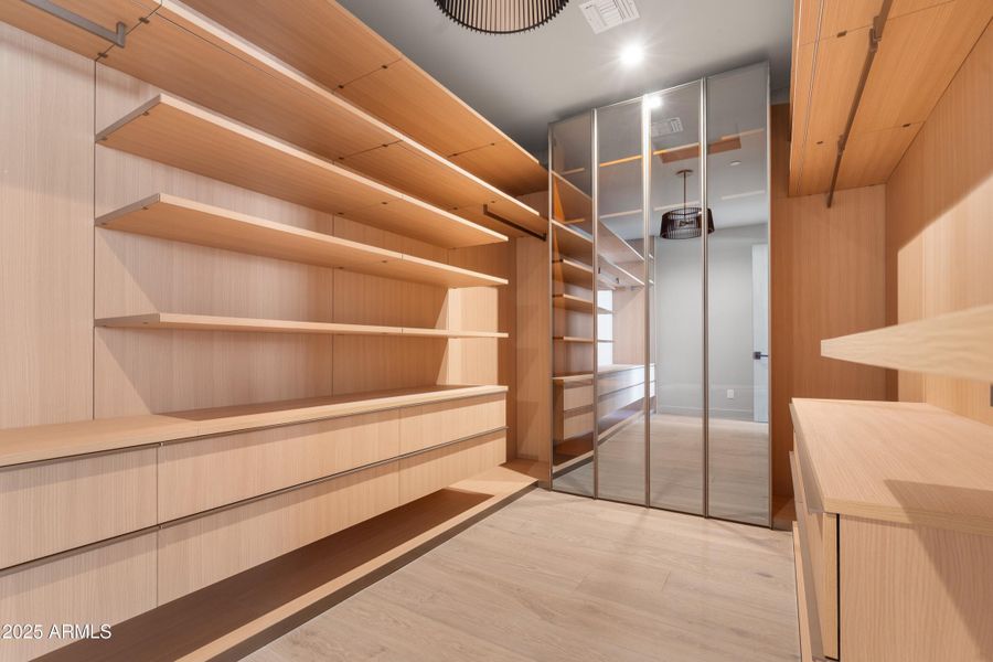 024_Primary Walkin Closet