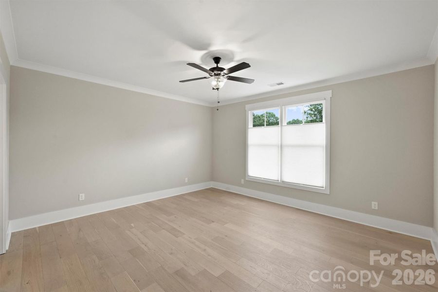 Bedroom 4 w/ensuite bath