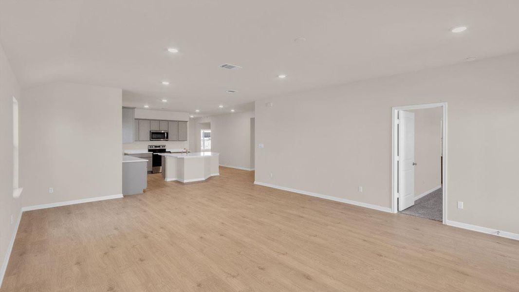 Spacious, unfurnished interior of a new home in Thunder Rock, Marble Falls (Image 11). Spacious, unfurnished interior of a new home in Thunder Rock, Marble Falls (Image 11).