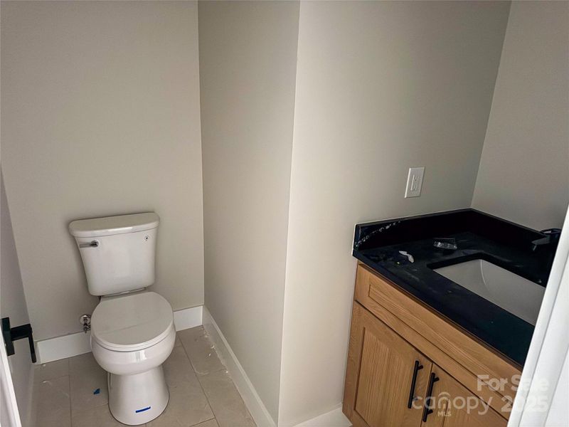 half bath on main half bath on main