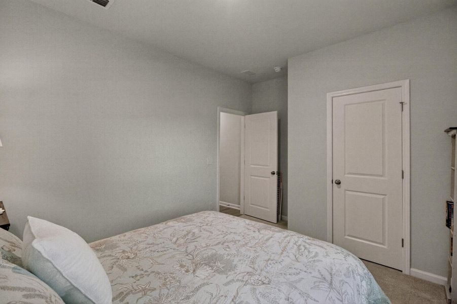 Spacious, unfurnished interior of a new home in , Summerville (Image 22).