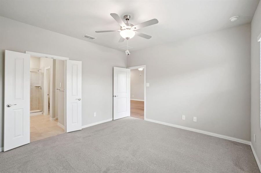 Spacious, unfurnished interior of a new home in Eastridge - Spring Series, McKinney (Image 28).