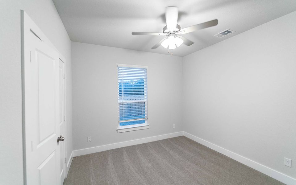 Spacious, unfurnished interior of a new home in Sanctuary, Salado (Image 19).