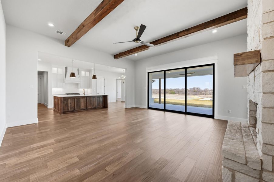 Spacious, unfurnished interior of a new home in Aledo Heights - Aledo ISD, Annetta (Image 30).