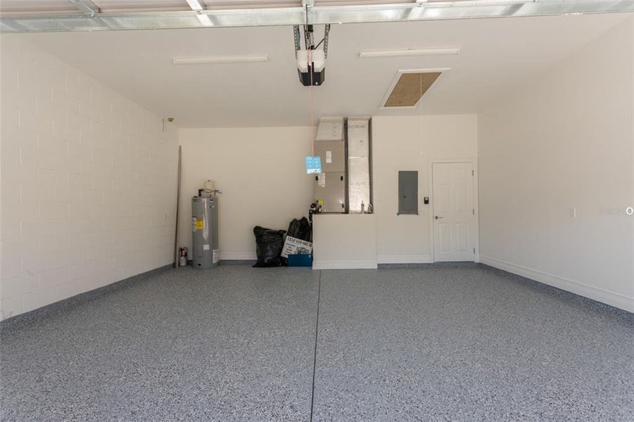 Spacious, unfurnished interior of a new home in , Palm Coast (Image 32).