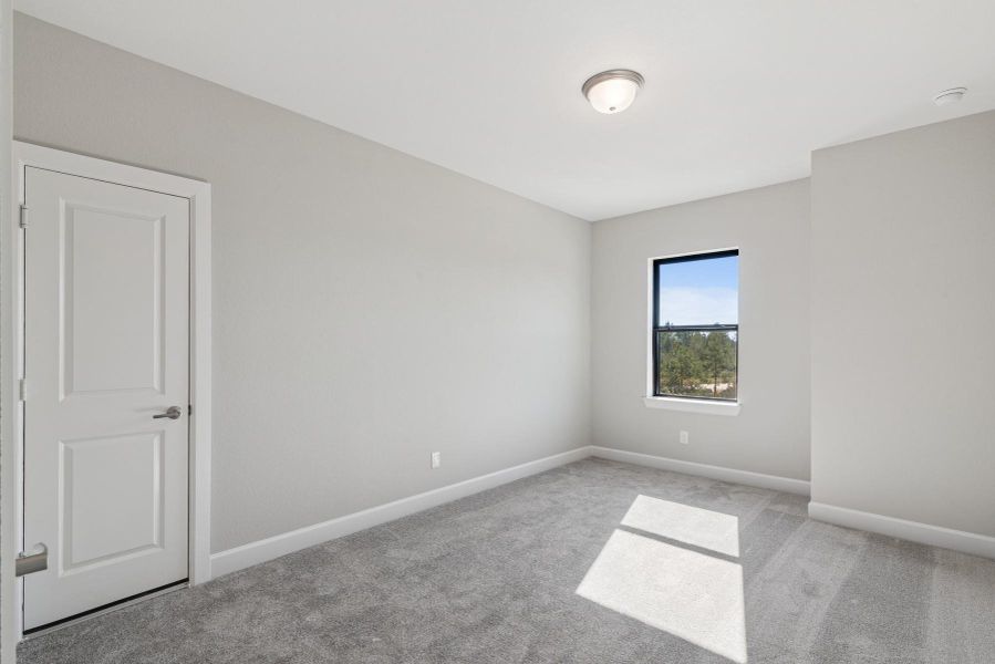 Spacious, unfurnished interior of a new home in Kresston, Magnolia (Image 10).