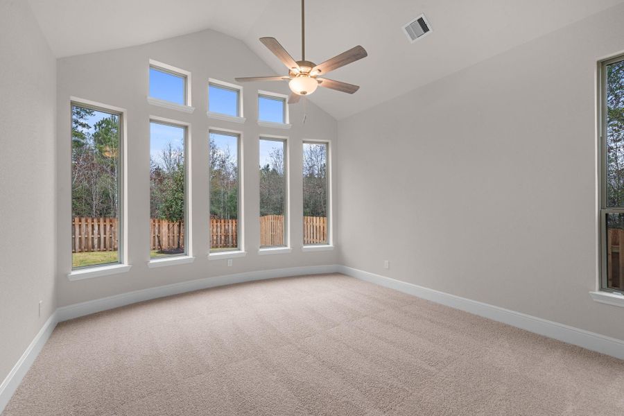 Spacious, unfurnished interior of a new home in Colton, Montgomery (Image 16).