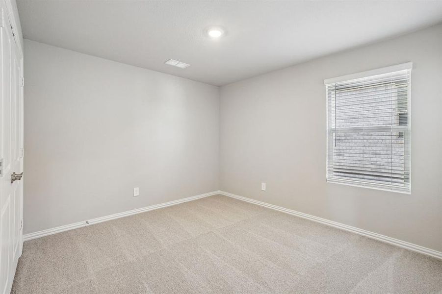 Spacious, unfurnished interior of a new home in Eastridge - Spring Series, McKinney (Image 24).