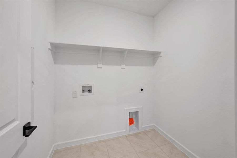 Spacious, unfurnished interior of a new home in Aspire at Noble Ridge, Howe (Image 20).